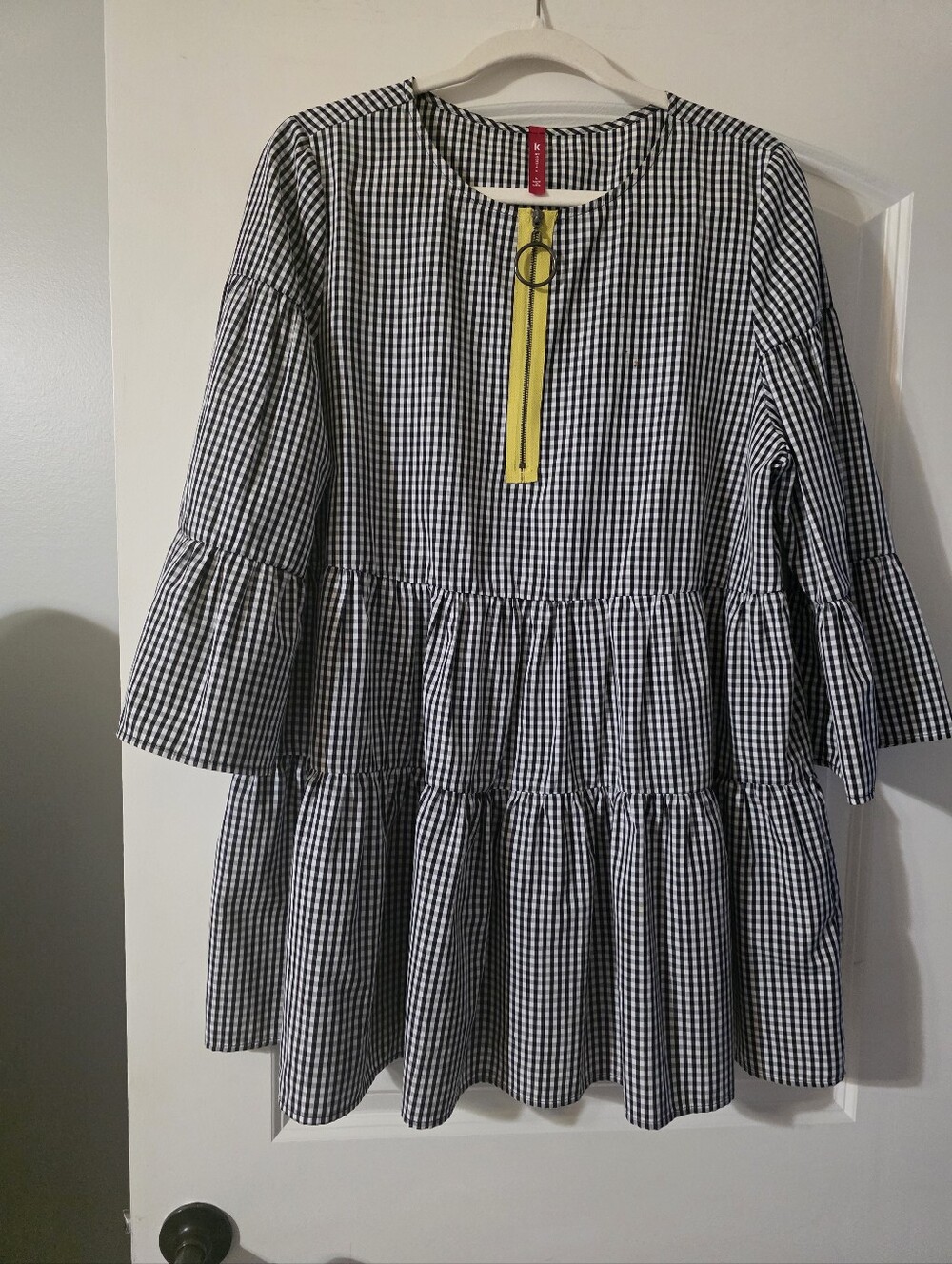 IC COLLECTION Black & White Gingham Tiered Top with Yellow Zip